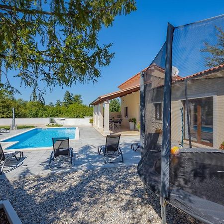 Villa Desapemani Žminj Εξωτερικό φωτογραφία