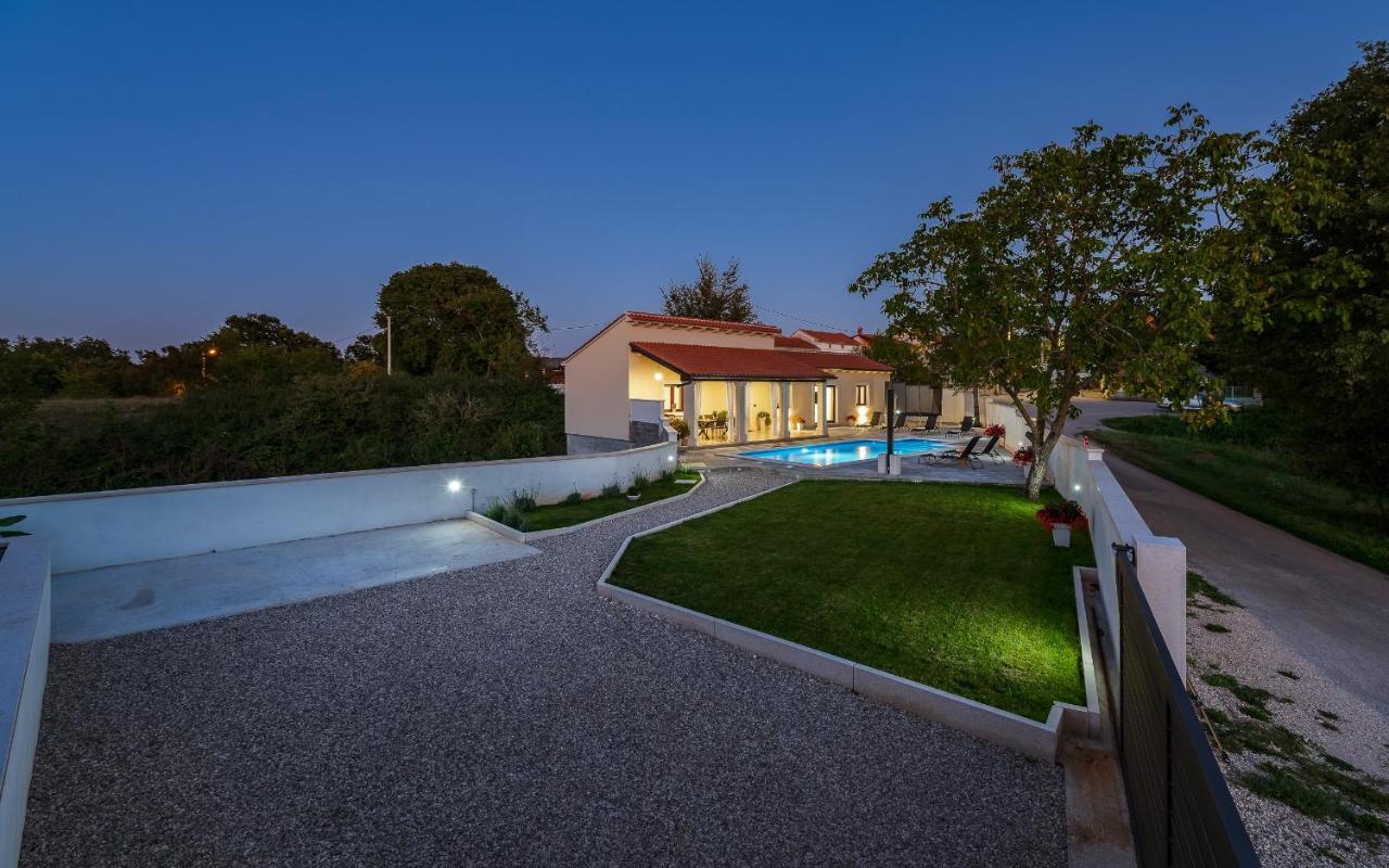 Villa Desapemani Žminj Εξωτερικό φωτογραφία